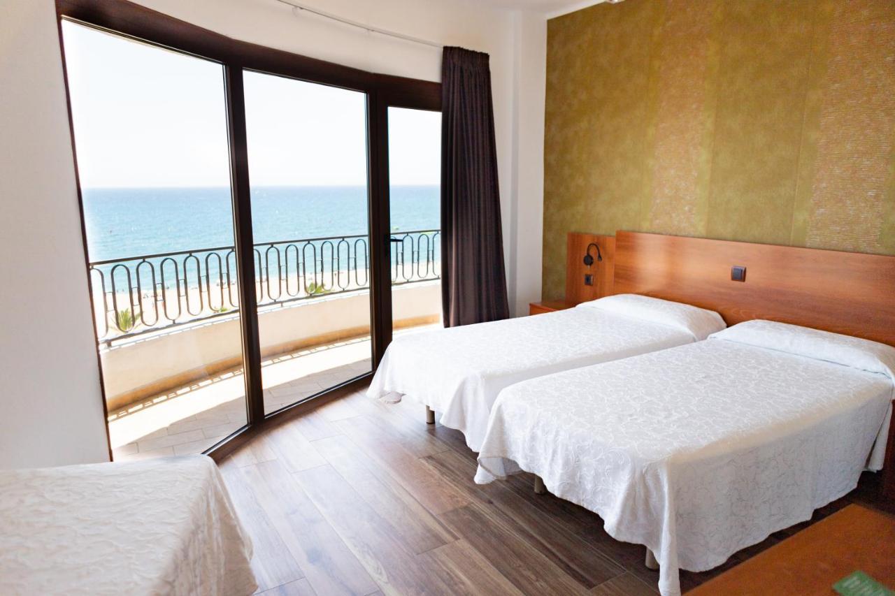 Hotel Haromar Calella Exterior photo