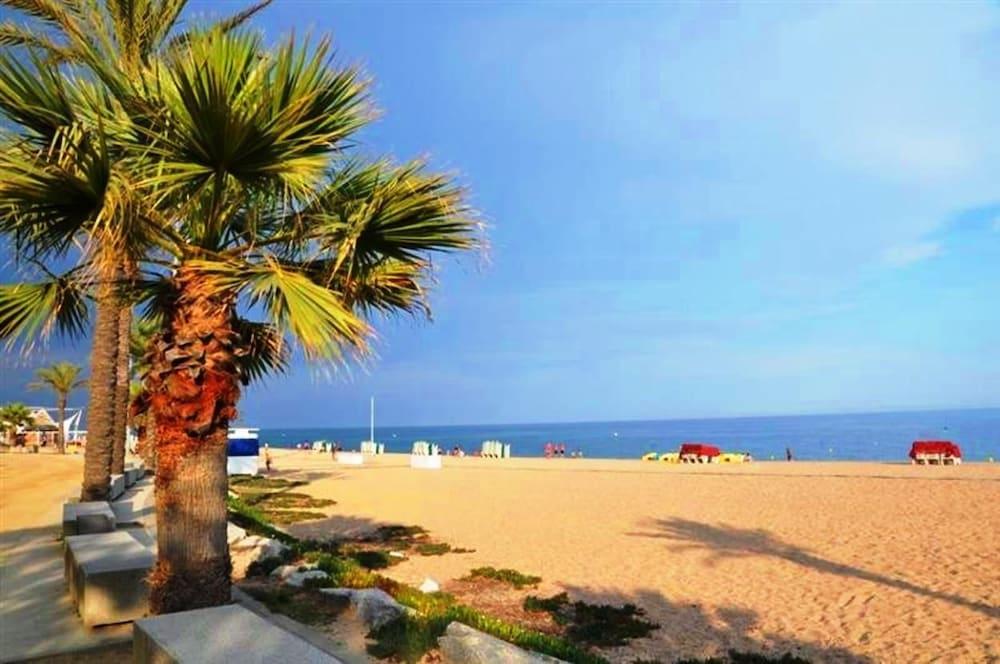 Hotel Haromar Calella Exterior photo
