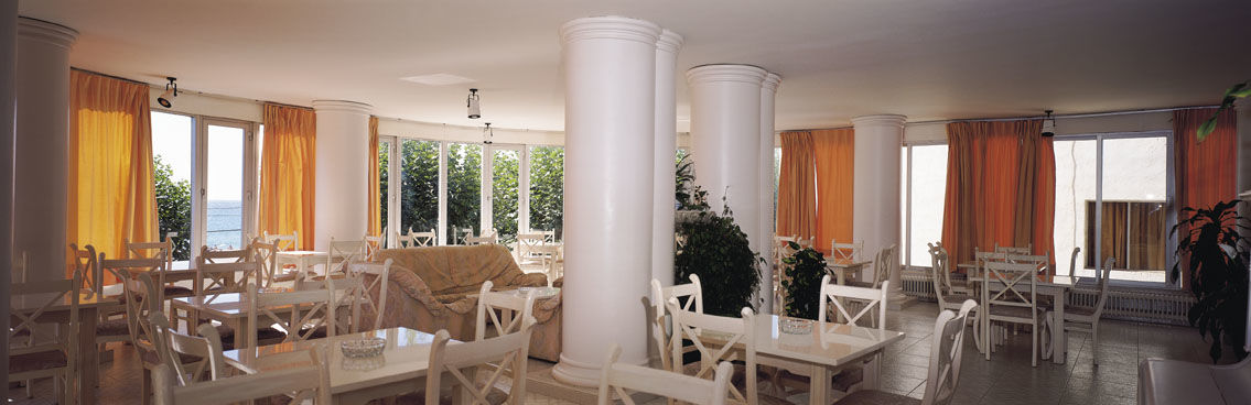 Hotel Haromar Calella Exterior photo
