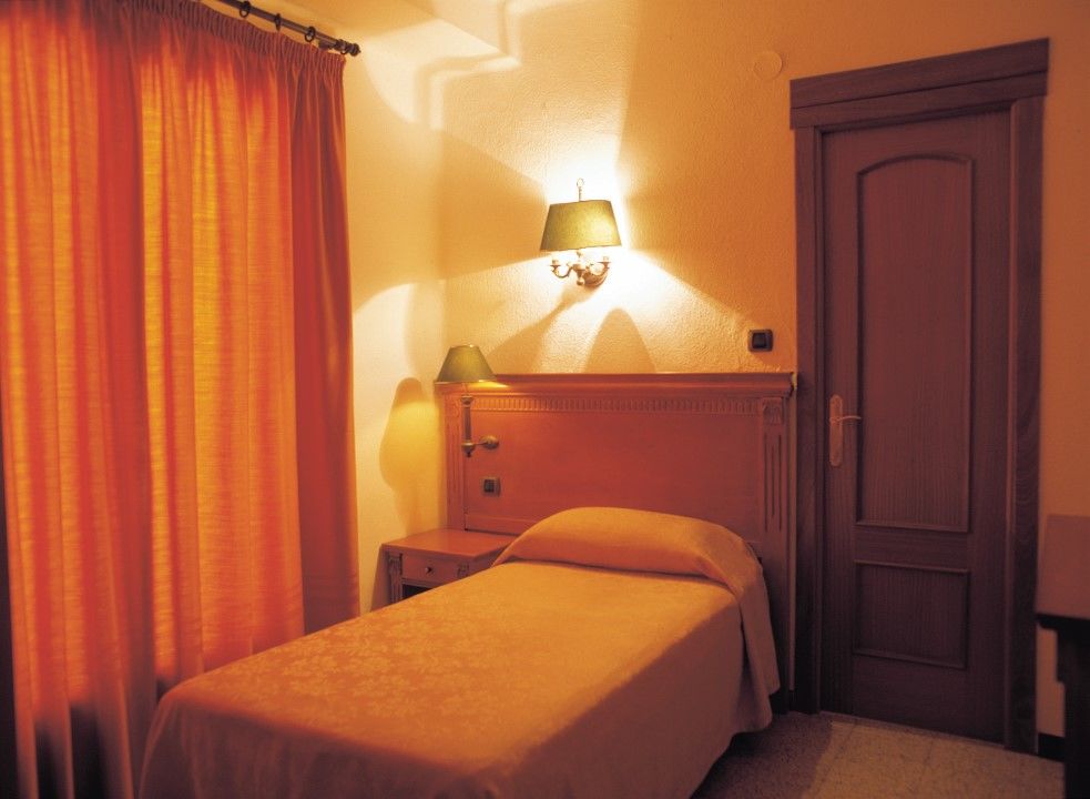 Hotel Haromar Calella Exterior photo
