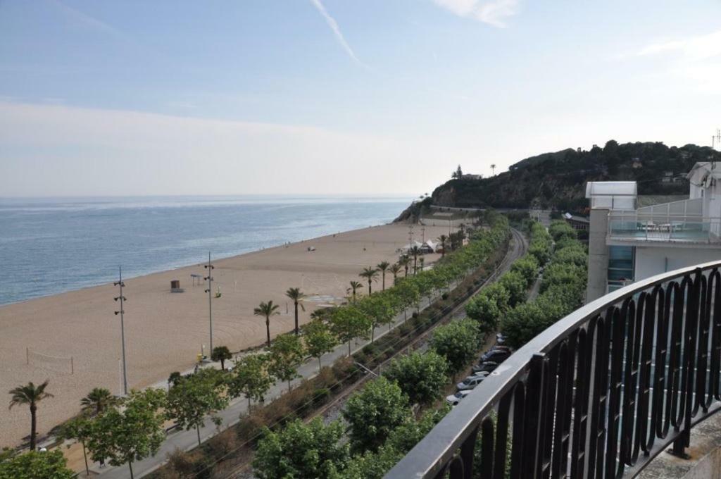 Hotel Haromar Calella Exterior photo
